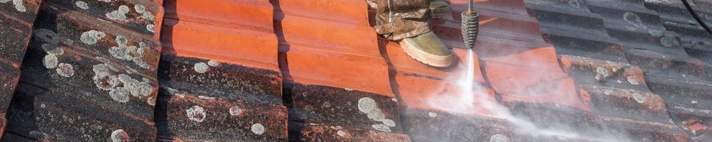 Dakonderhoud Haarlem schoonspuiten van dakpannen